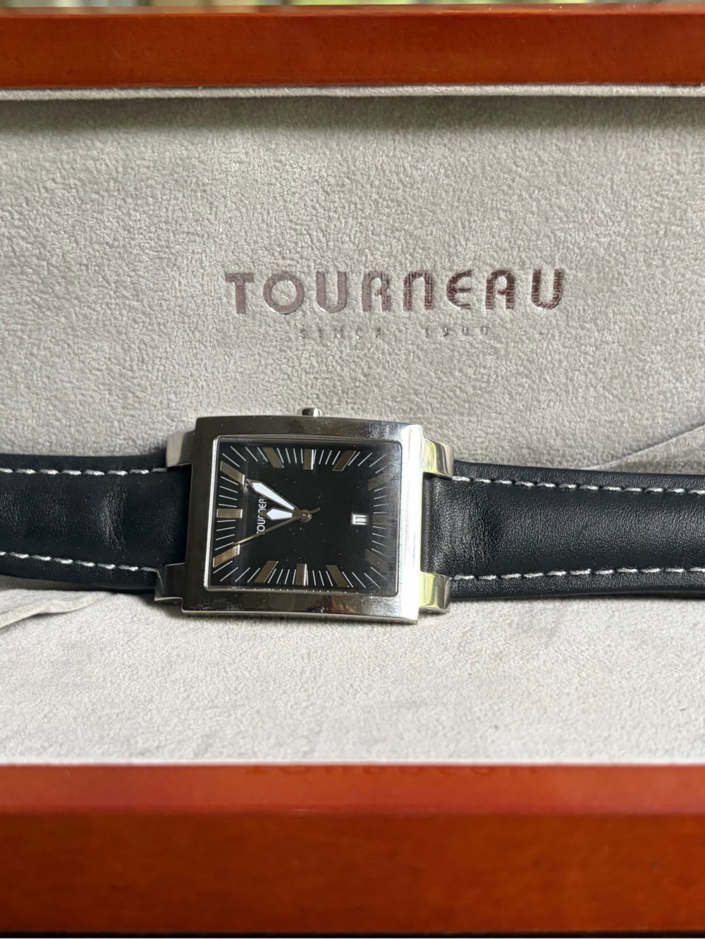 NEW Tourneau His & Hers Swiss Watch Set – Complete with Original Box & Papers - Picture 3 of 11